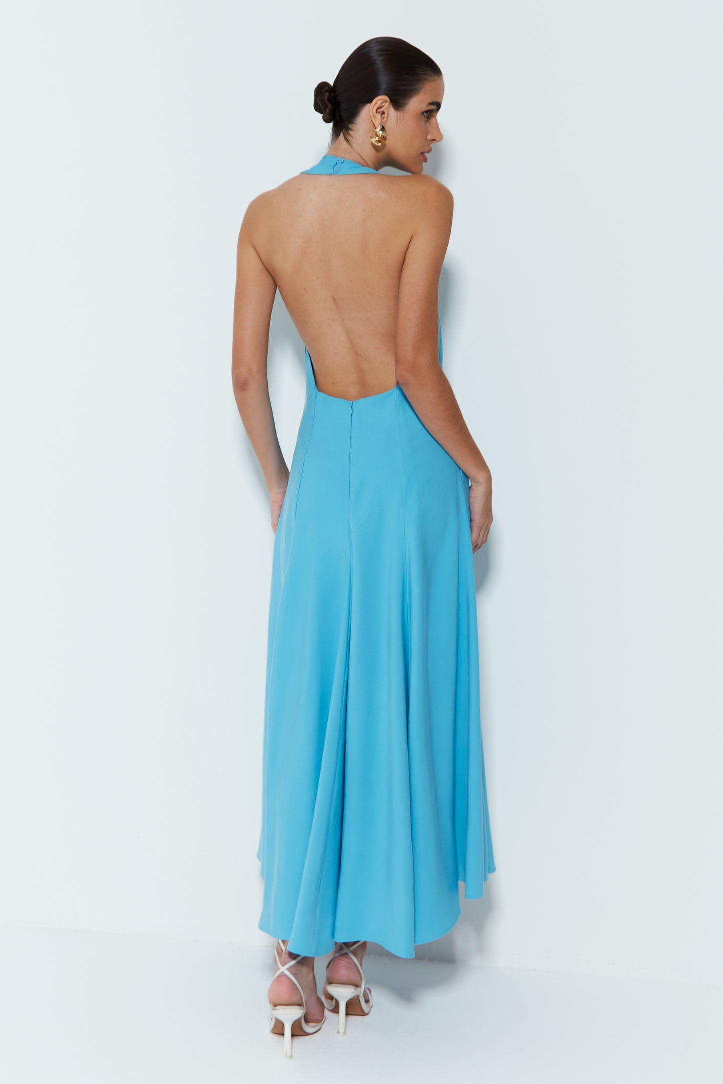 VESTIDO MIDI FRENTE UNICA COM BARRA AMPLA AZUL CRISTAL