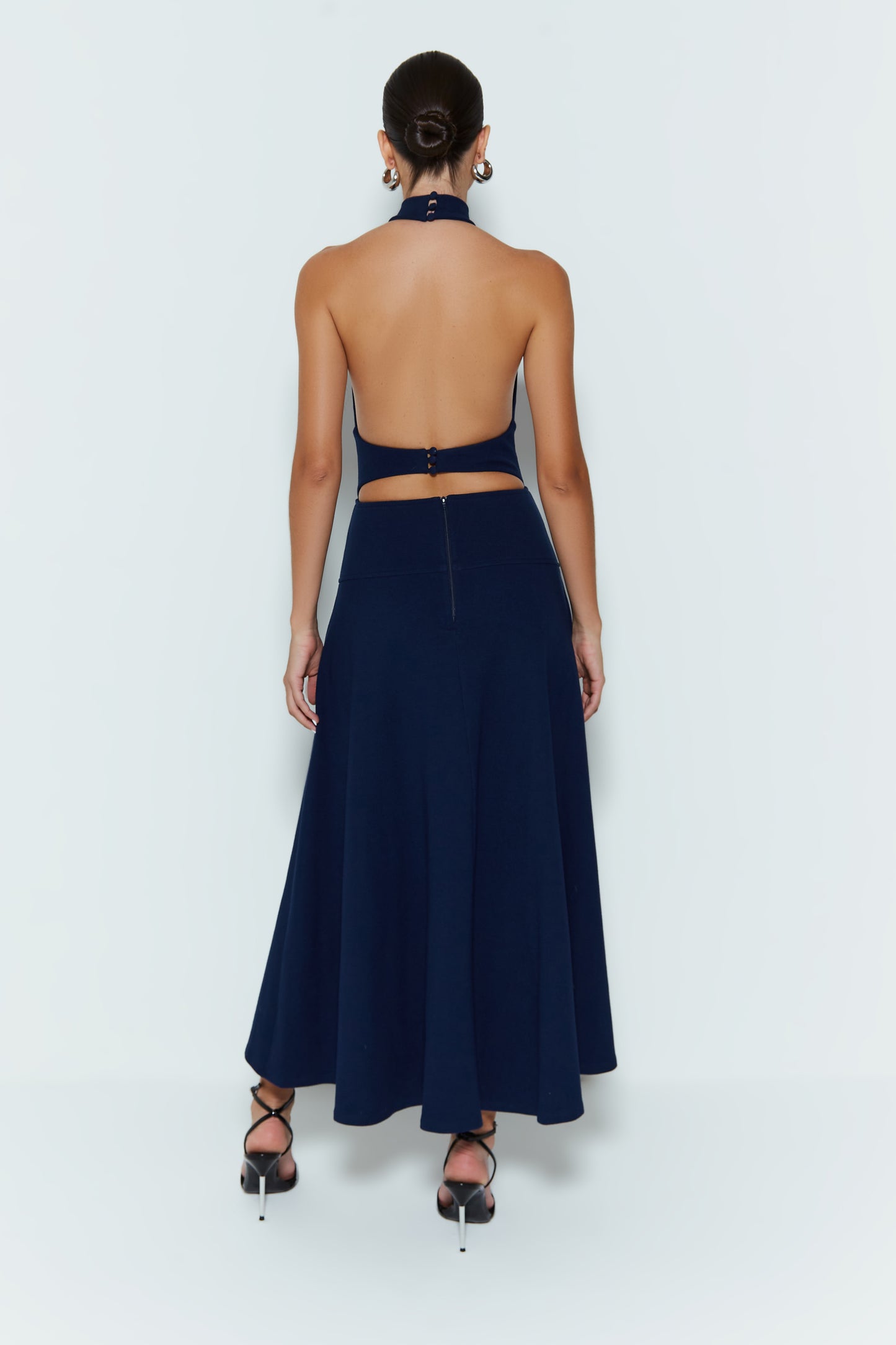VESTIDO MIDI FRENTE UNICA COM FECHAMENTO PESCOCO AZUL MARINHO