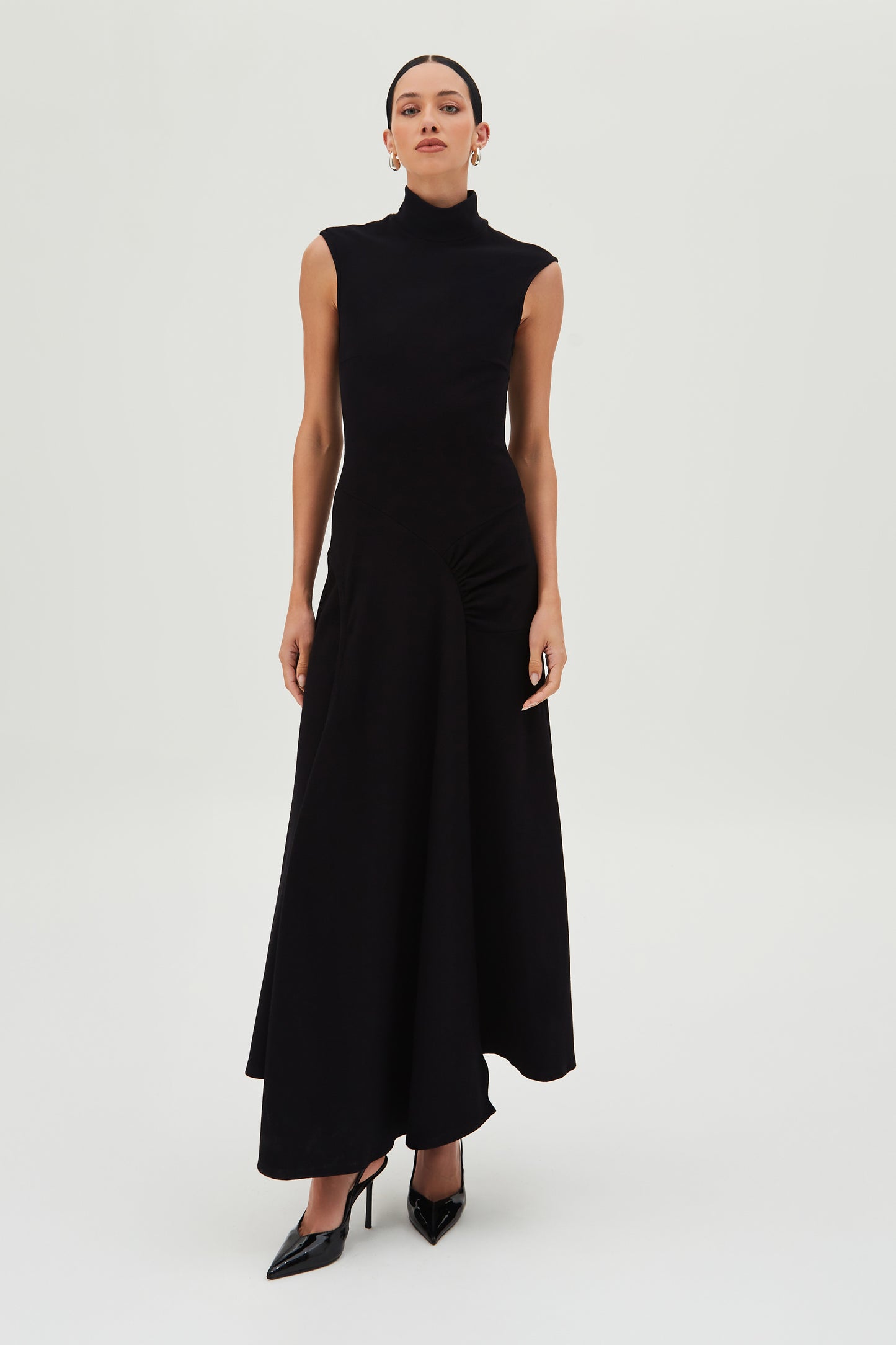 VESTIDO MIDI GOLA ALTA E FAIXA SOBREPOSTA PRETO