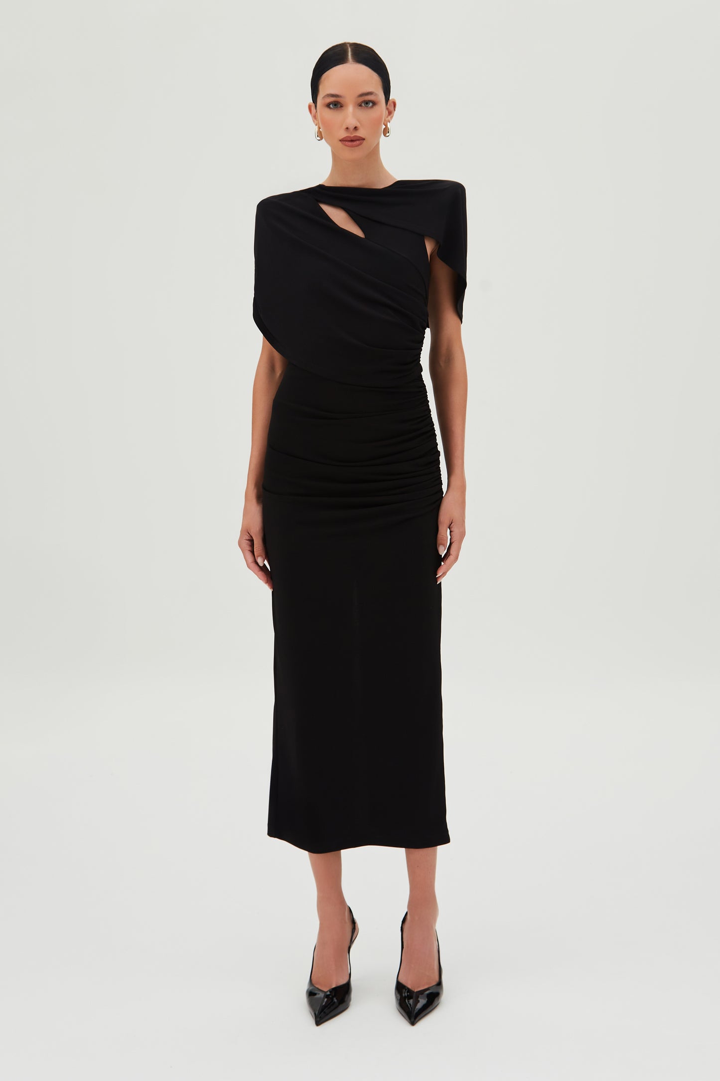 VESTIDO MIDI COM SOBREPOSICAO E ABERTURA COSTAS PRETO