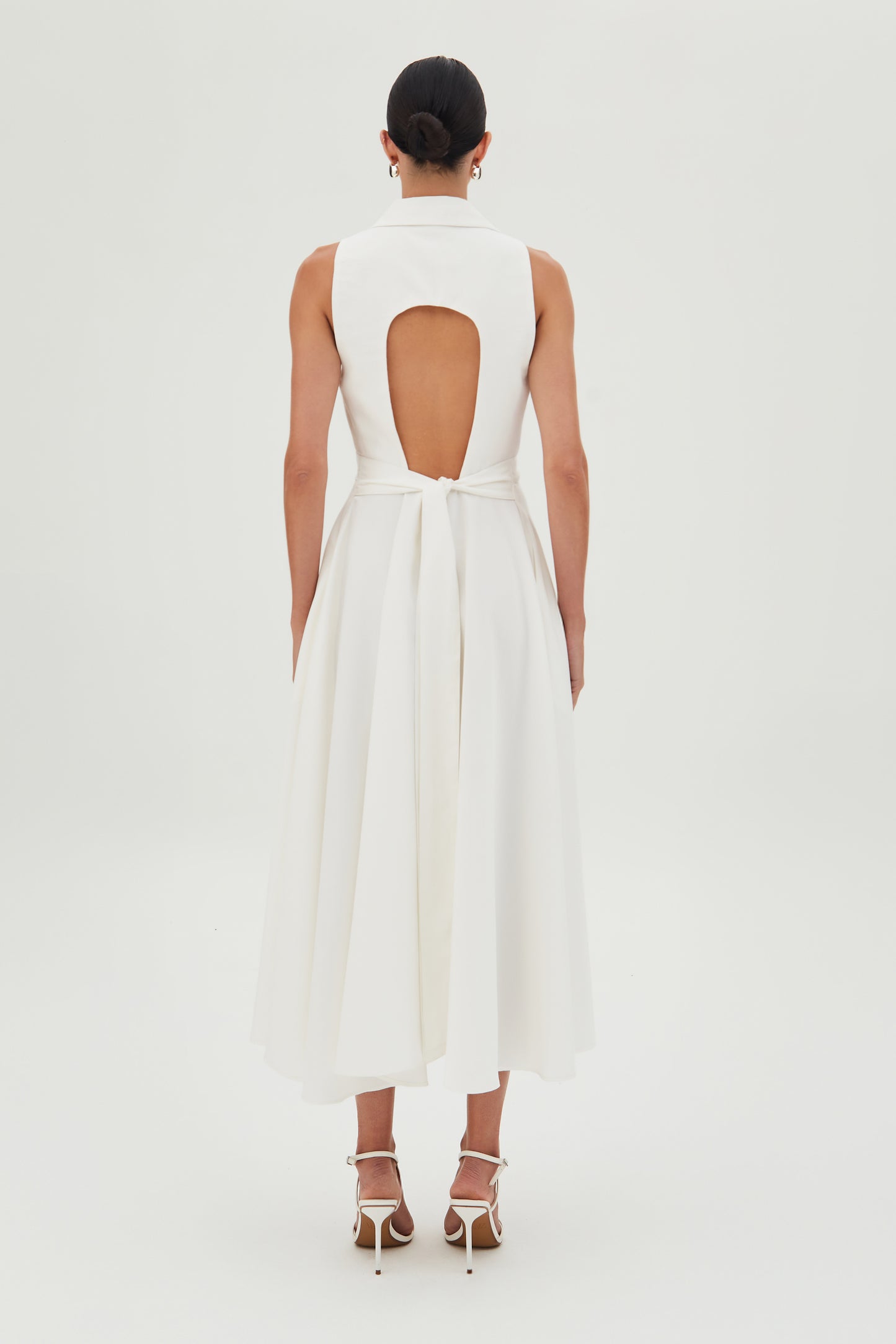VESTIDO MIDI COM BOTOES FRONTAL ABERTURA COSTAS OFF WHITE