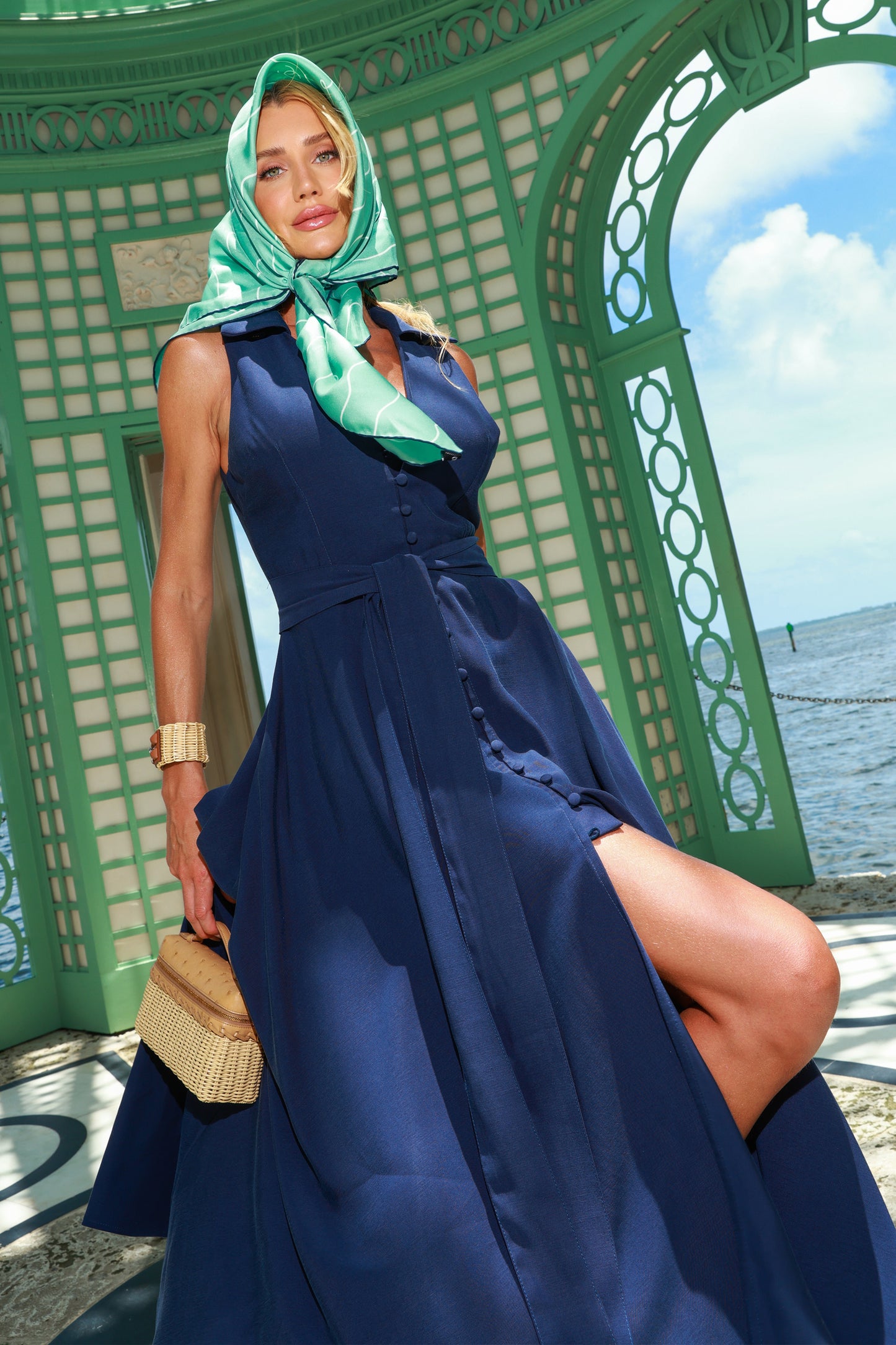 VESTIDO MIDI COM BOTOES FRONTAL ABERTURA COSTAS AZUL MARINHO