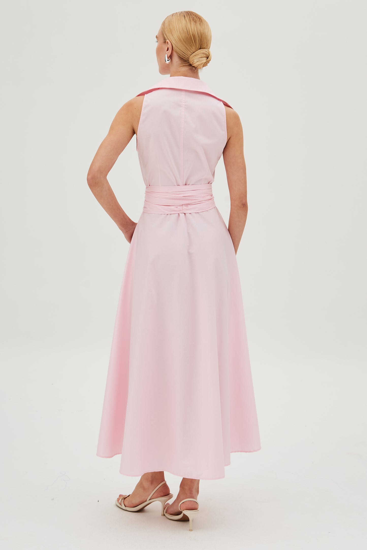 CHEMISE COM FAIXA PARA AMARRACAO E BOTOES ROSA BEBE