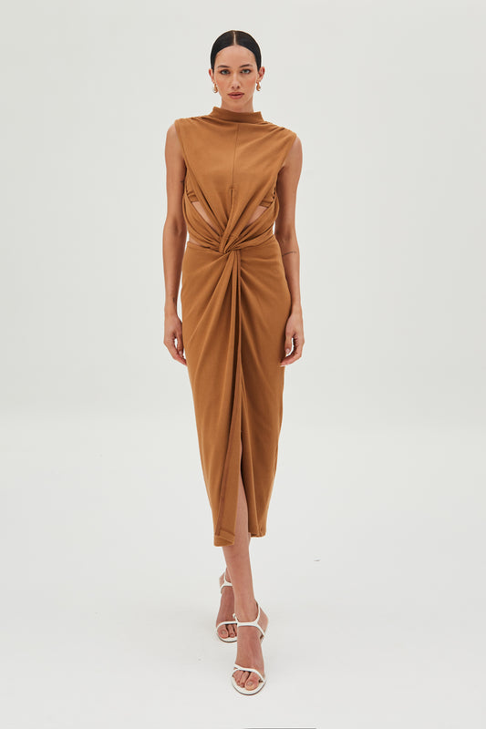 VESTIDO MIDI COM TORCAO FRONTAL E ABERTURA COSTAS MARROM CHOCOLATE