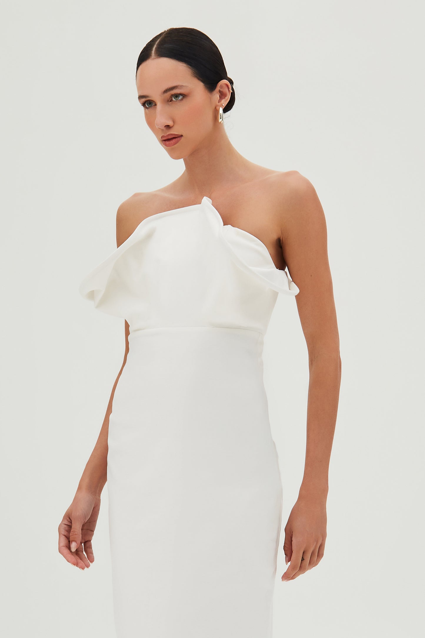 VESTIDO MIDI TOMARA QUE CAIA COM DECOTE ESTRUTURADO OFF WHITE