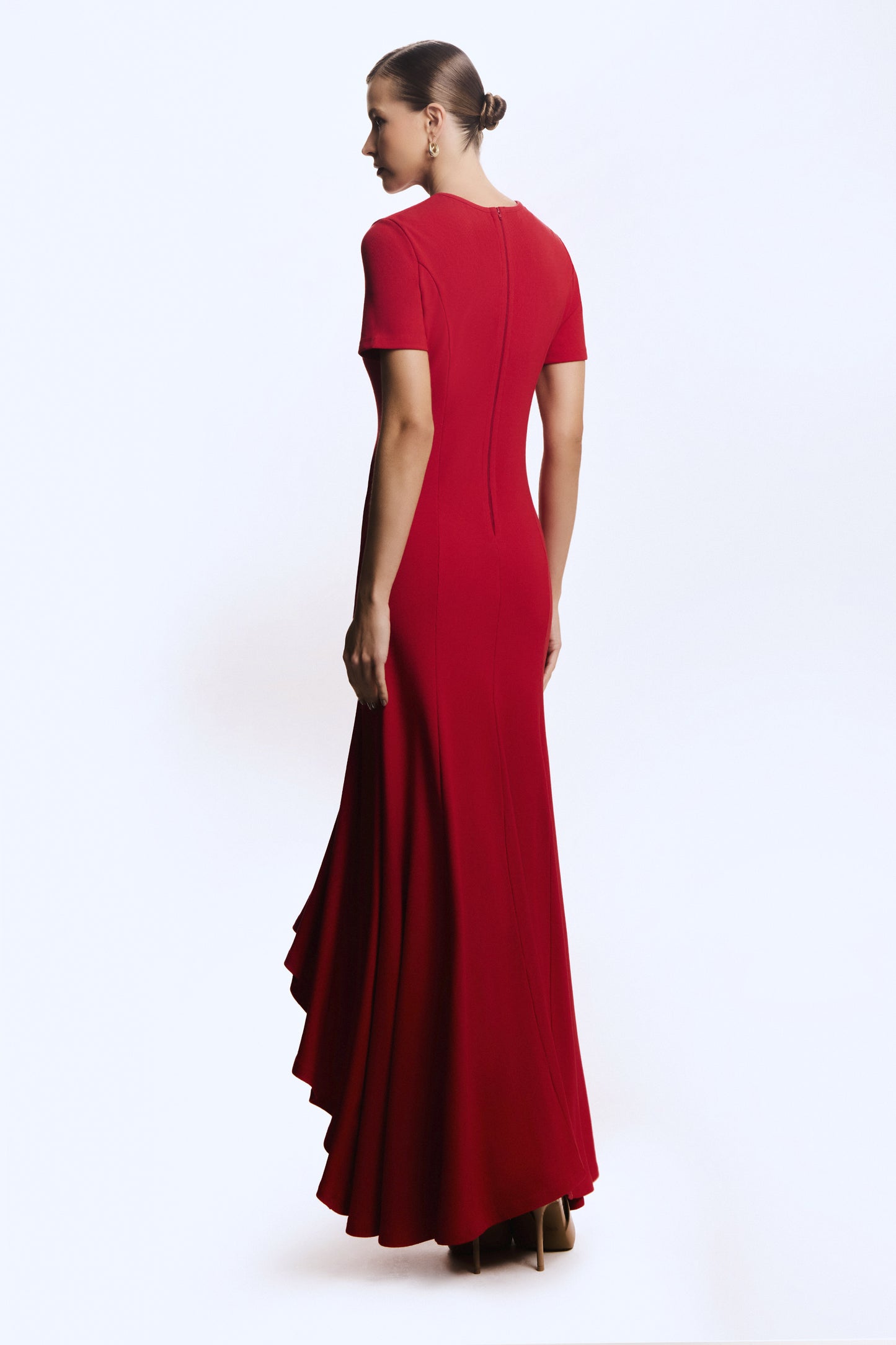 VESTIDO MIDI BARRA AMPLA ASSIMETRICA E RECORTES VERMELHO