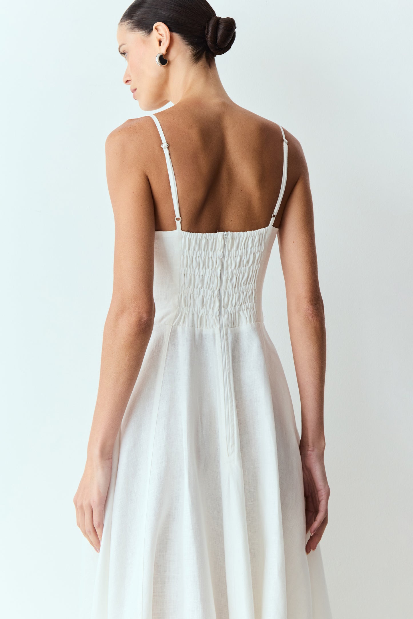 VESTIDO MIDI TORCAO BUSTO E RECORTE FRONTAL CINTURA BRANCO
