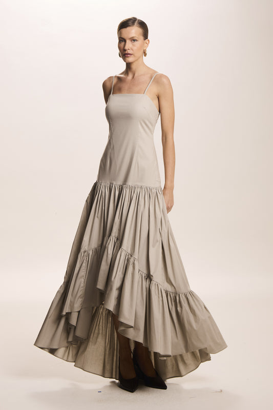 VESTIDO MULLET ACINTURADO COM BARRA AMPLA ALCA FINA BEGE SAFARI