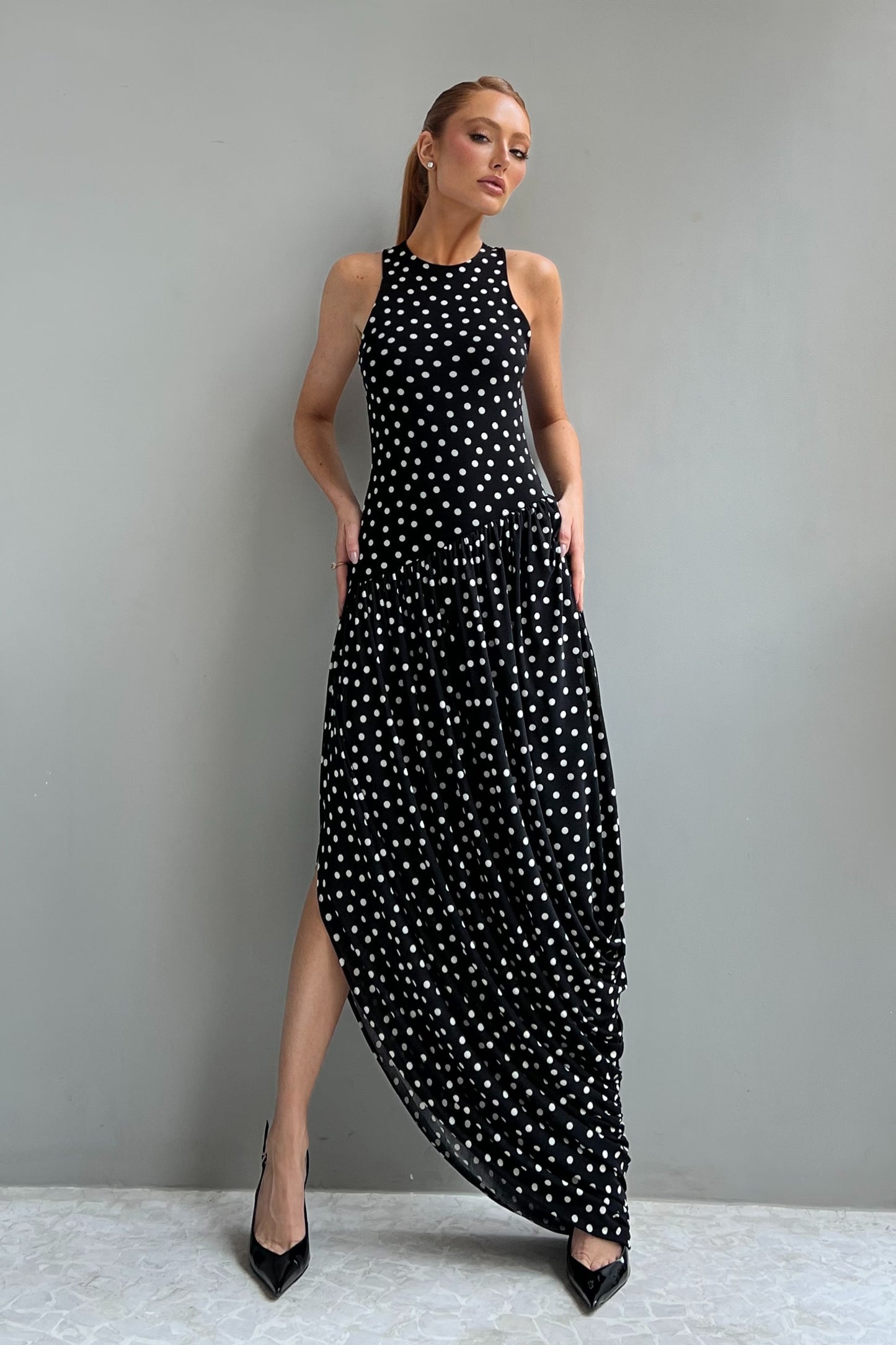 VESTIDO MIDI BARRA BALONE FLUIDA E ASSIMETRICA PRETO