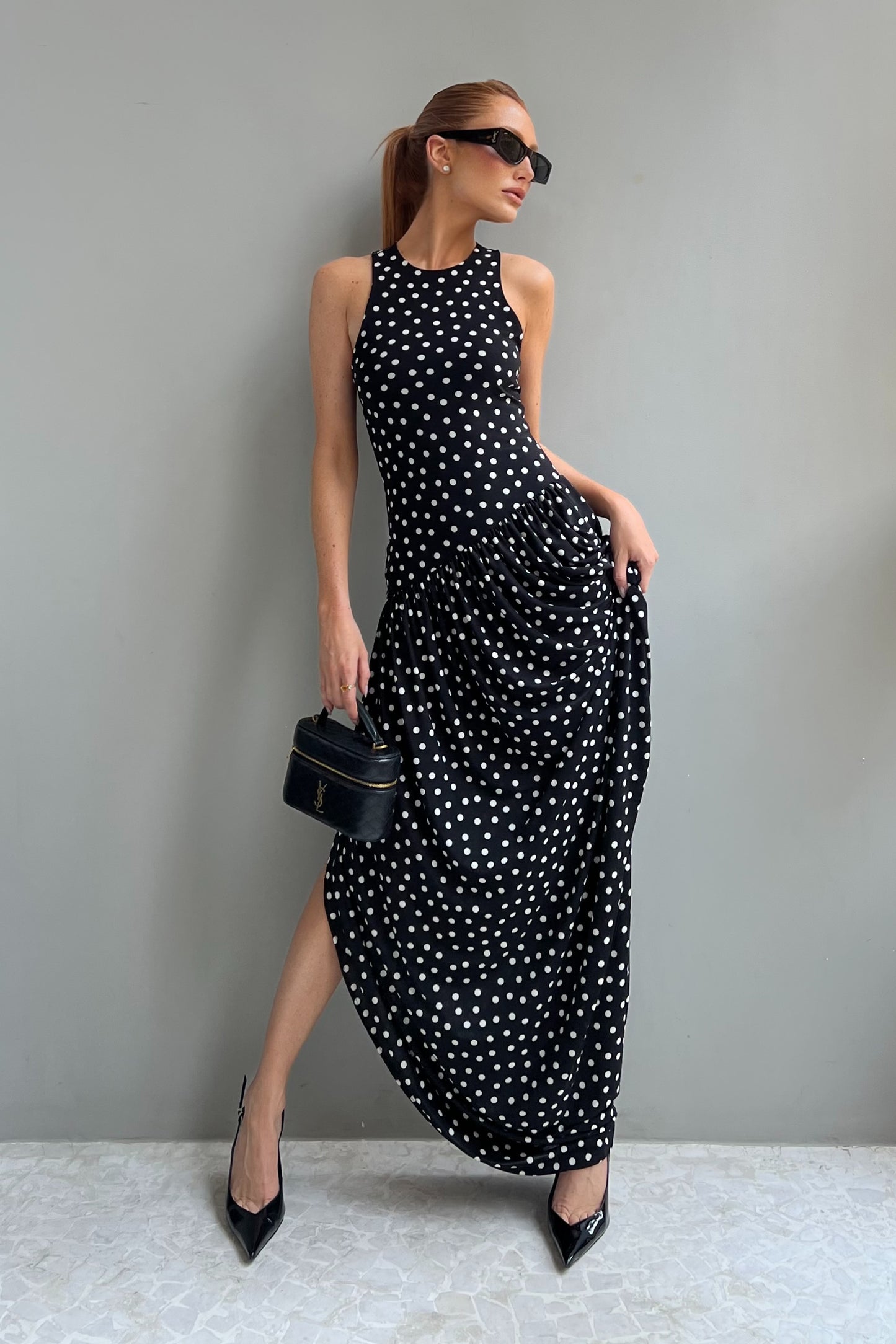 VESTIDO MIDI BARRA BALONE FLUIDA E ASSIMETRICA PRETO
