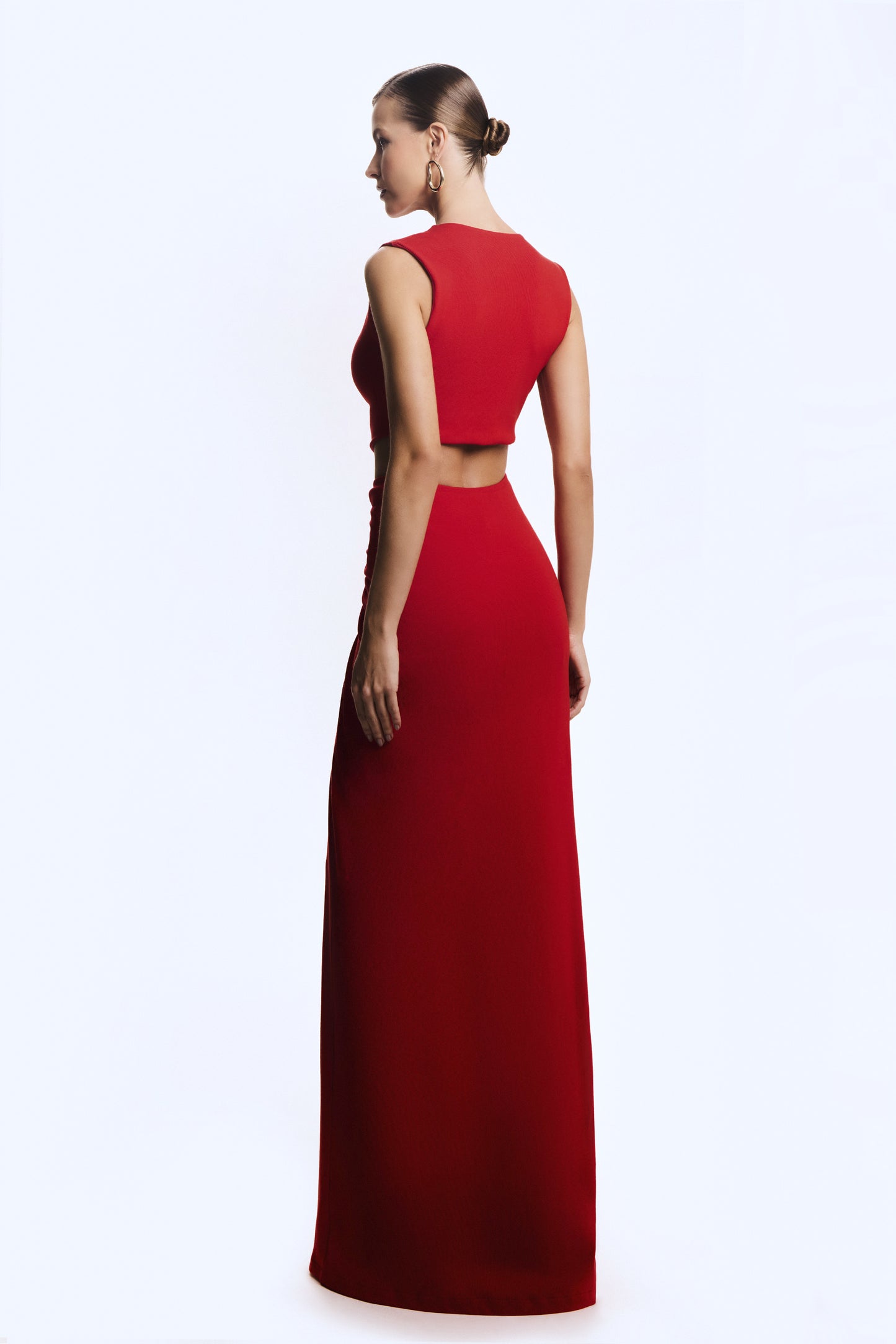 VESTIDO LONGO DRAPEADO COM CANALETA FRONTAL PRETO VERMELHO