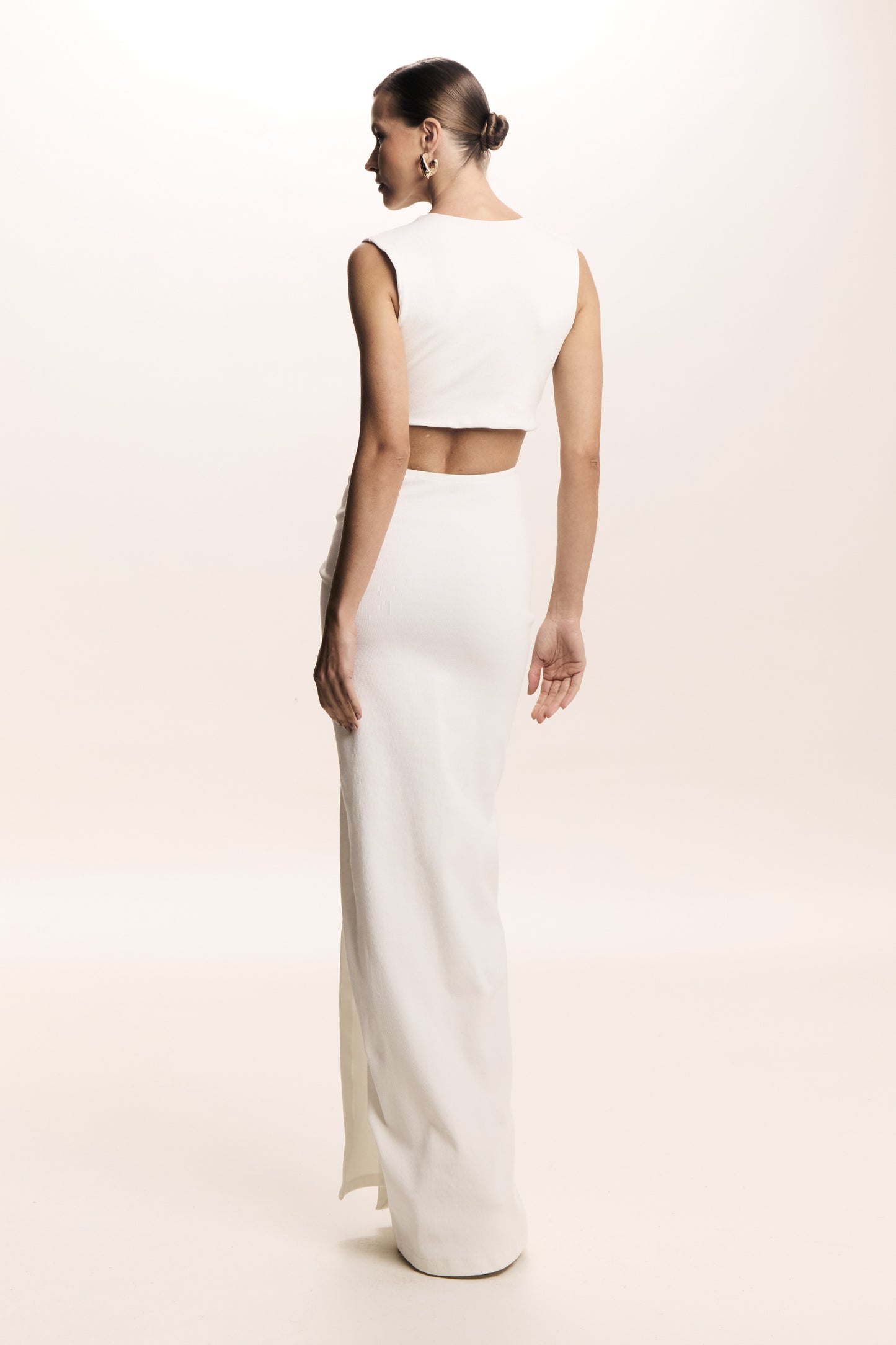 VESTIDO LONGO DRAPEADO COM CANALETA FRONTAL OFF WHITE