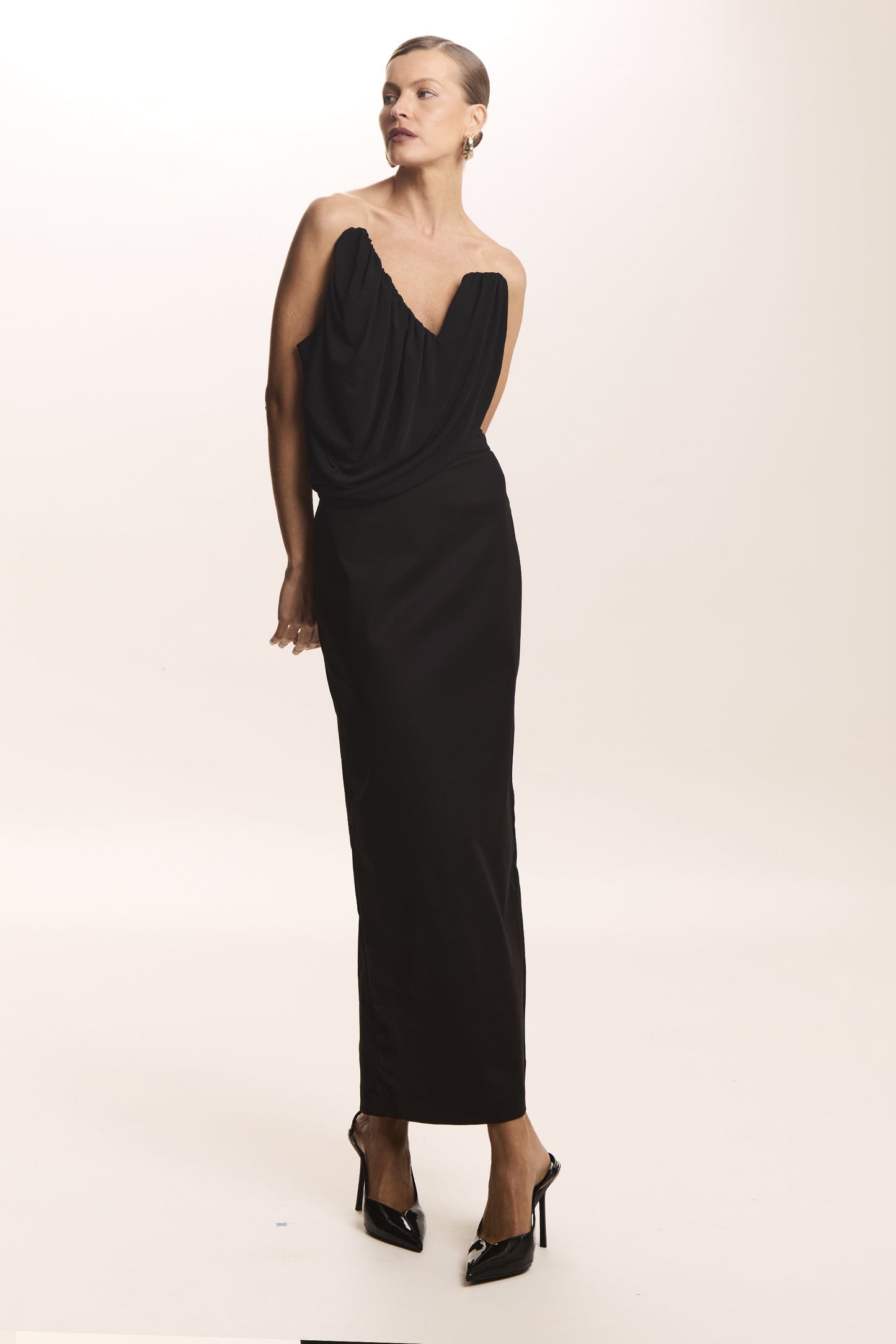 VESTIDO MIDI TOMARA QUE CAIA SOBREPOSICAO FLUIDA PRETO