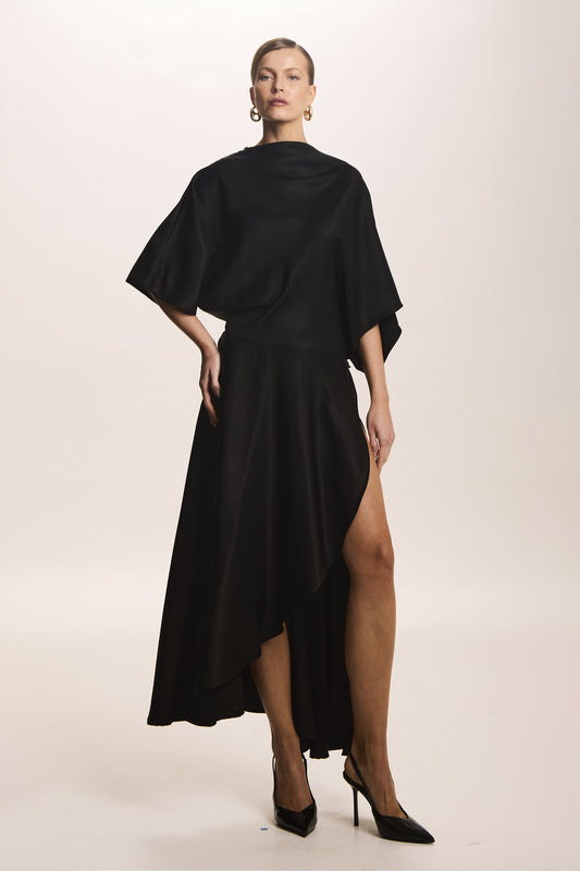 VESTIDO MIDI FLUIDO COM TRANSPASSE SAIA PRETO