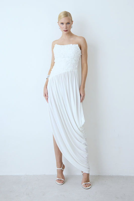 VESTIDO MIDI EM TULE E SAIA DEGAGÊ OFF WHITE