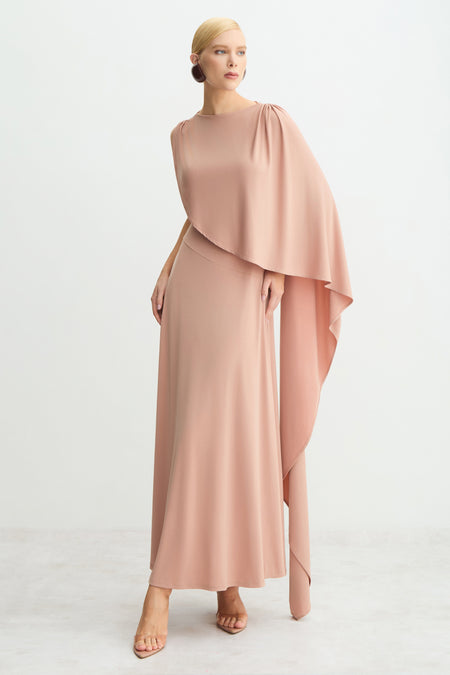 VESTIDO MIDI ALONGADO FLUIDO SOBREPOSICAO ASSIMETRICA MOCHA MOUSSE