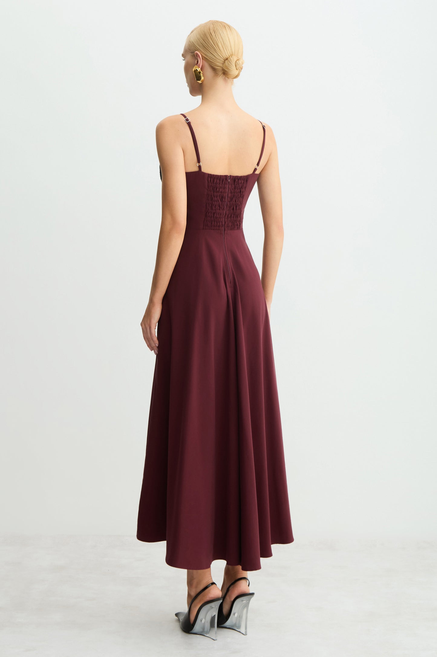 VESTIDO MIDI RENDA BUSTO COM SOBREPOSICAO SAIA VINHO