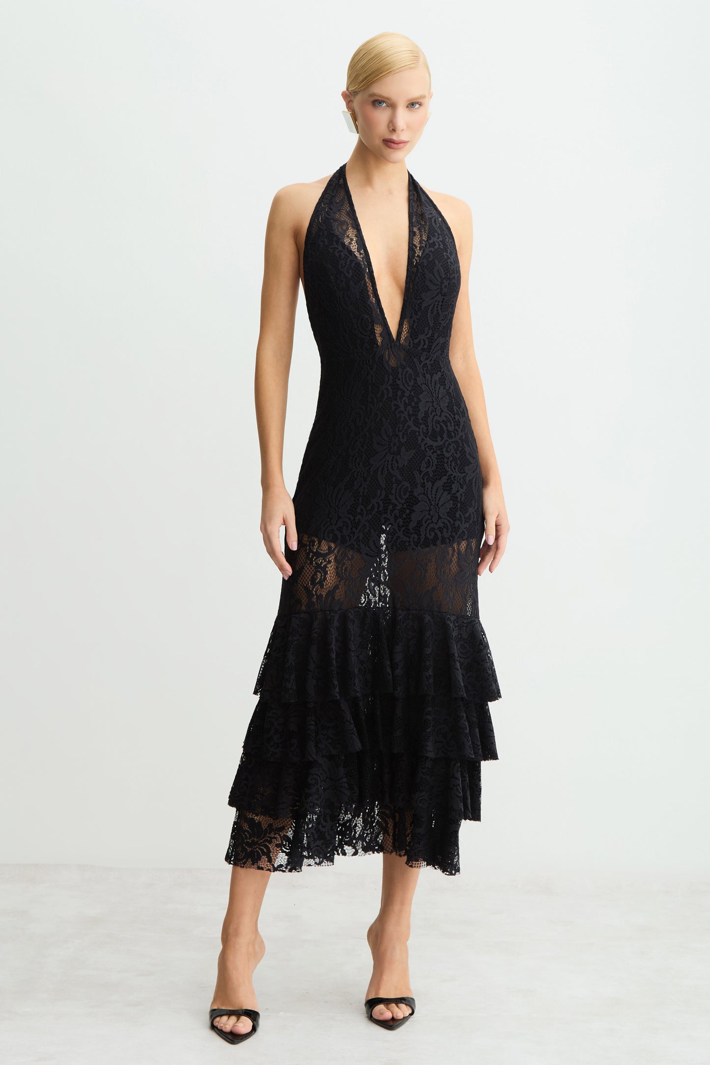 VESTIDO MIDI DECOTE V PROFUNDO COM BABADOS BARRA PRETO