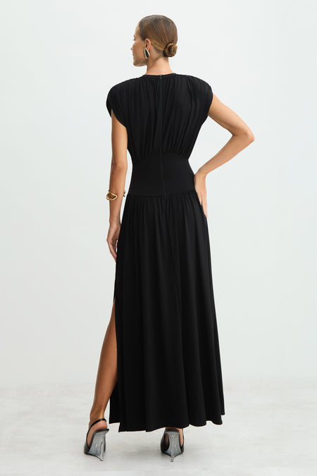 VESTIDO MIDI MANGA CURTA COS AMPLO COM SAIA FLUIDA PRETO