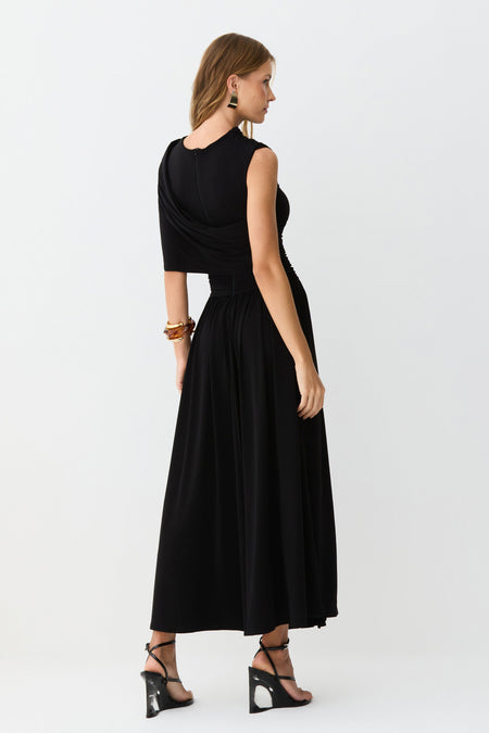 VESTIDO MIDI SOBREPOSICAO FLUIDA COM FRANZIDOS CORPO PRETO