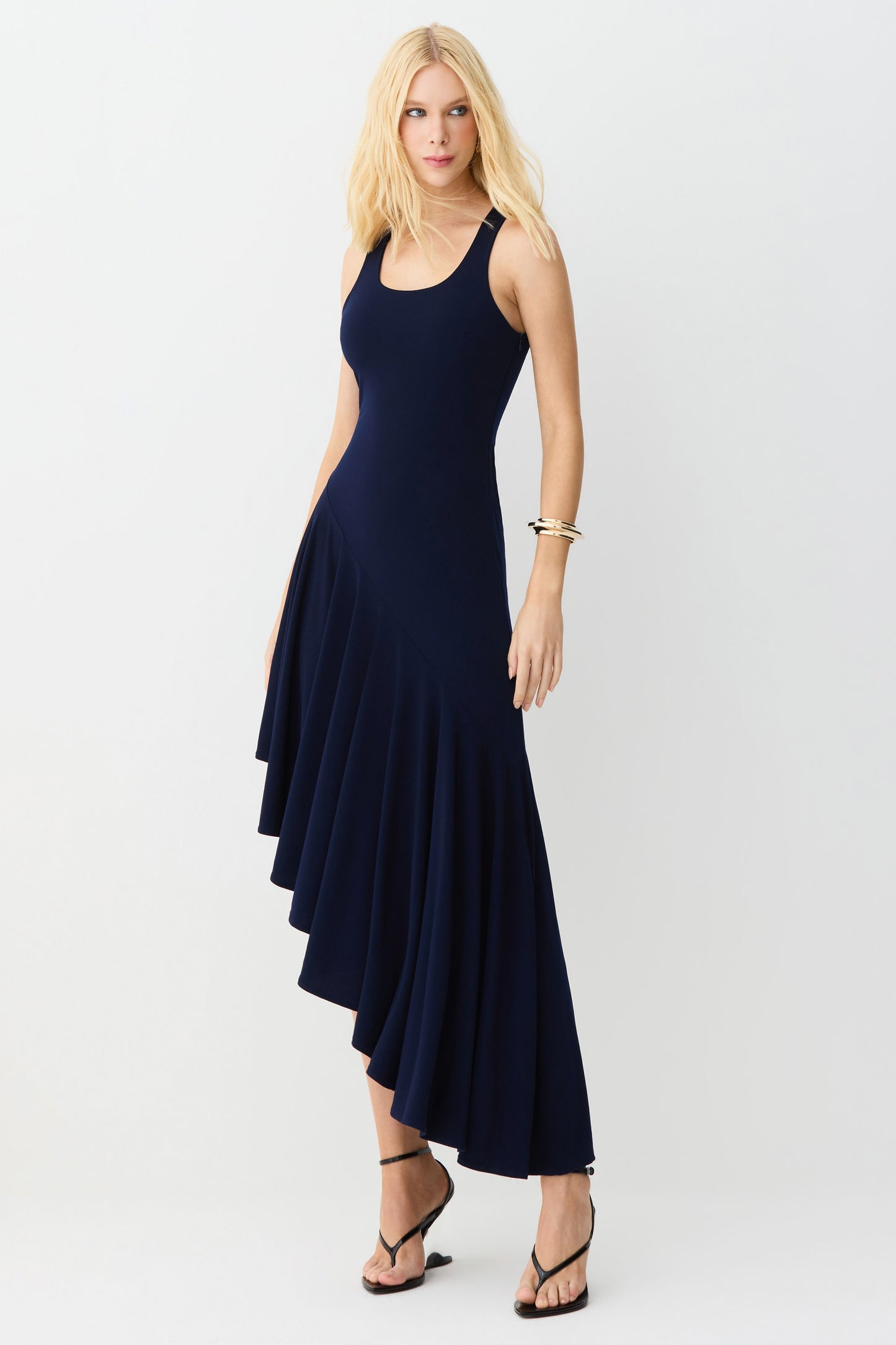 VESTIDO MIDI BARRA ASSIMETRICA COM FLUIDEZ AZUL MARINHO