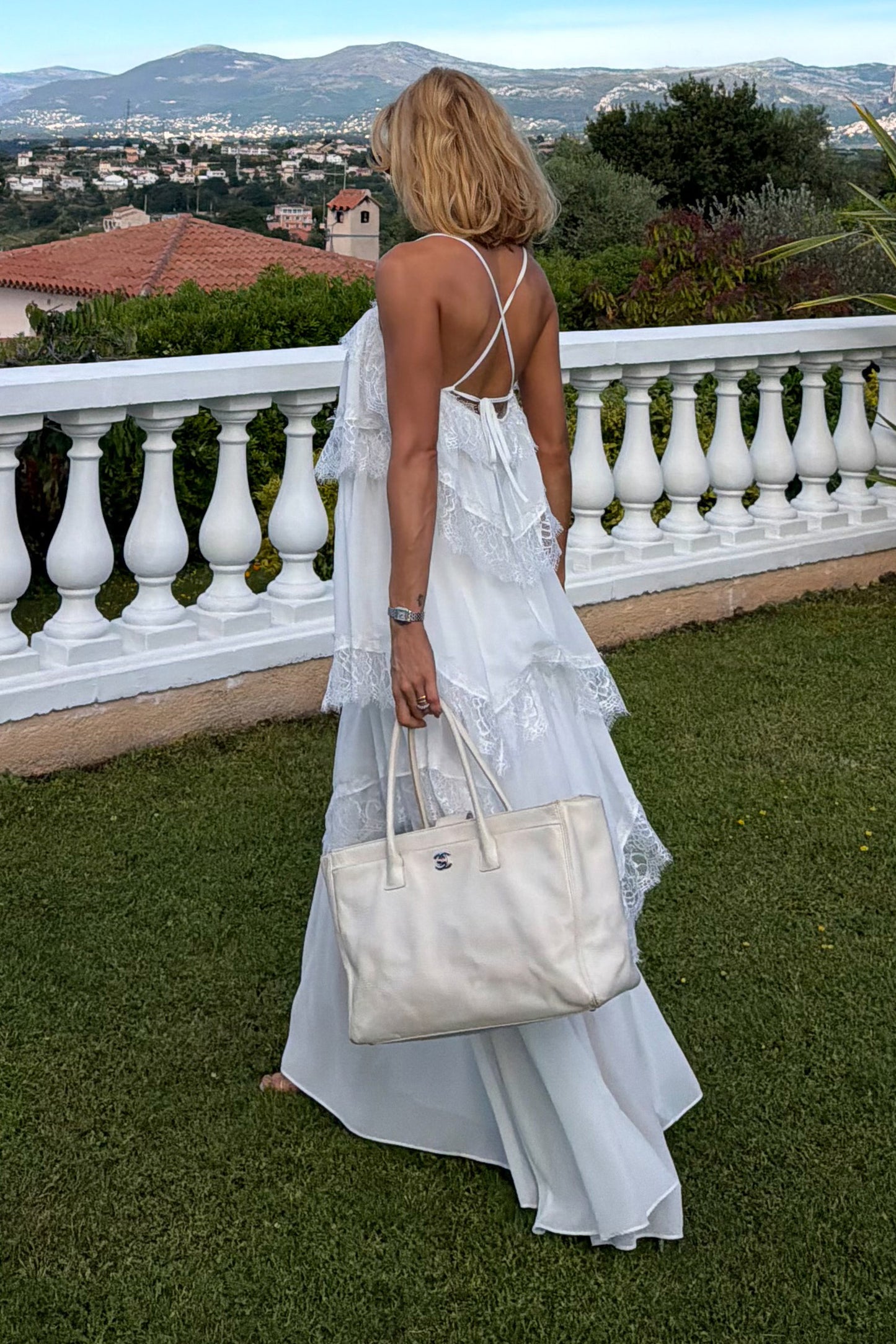 VESTIDO MIDI BABADOS COM DETALHE RENDA BARRA OFF WHITE