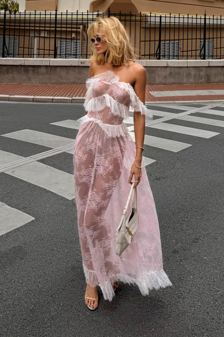 VESTIDO MIDI EM RENDA COM DETALHES ALCAS E DECOTE ROSA BEBE