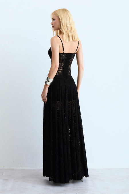 VESTIDO MIDI EM RENDA ACINTURADO COM DECOTE V PRETO