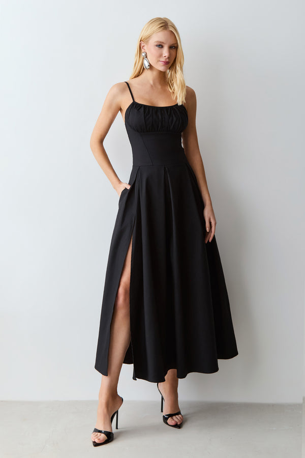 VESTIDO MIDI ACINTURADO COM FRAZIDOS BUSTO E PREGAS PRETO