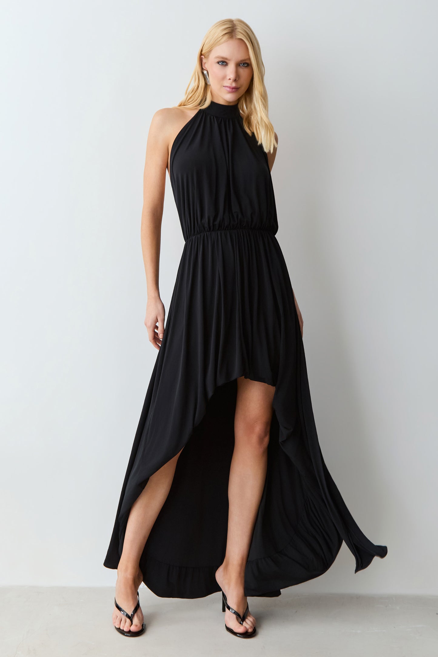 VESTIDO MULLET FRENTE UNICA  E FAIXA CINTURA PRETO