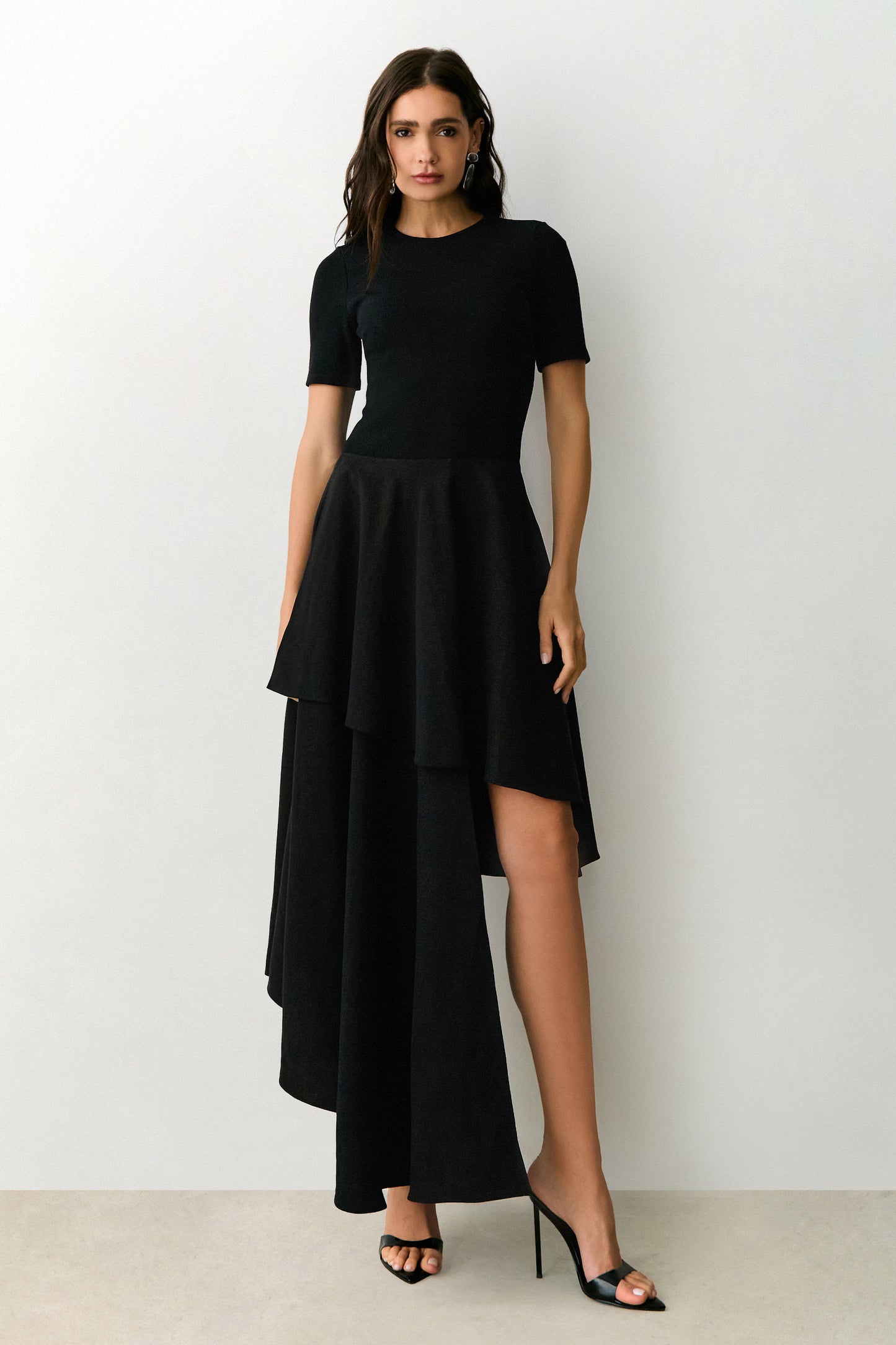 VESTIDO MIDI SAIA COM SOPREPOSICAO ASSIMETRICA PRETO
