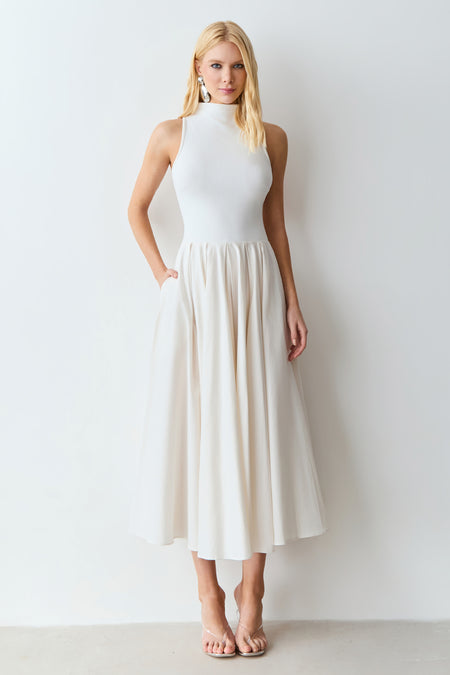 VESTIDO MIDI GOLA ALTA COM BARRA AMPLA RODADA OFF WHITE