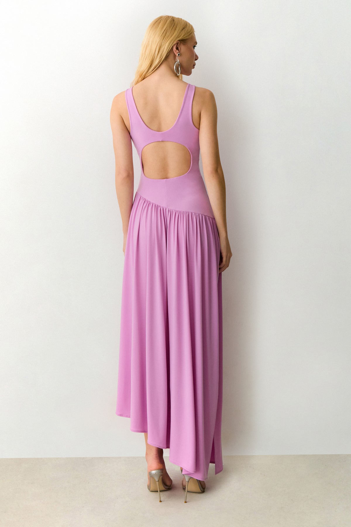 VESTIDO MIDI DECOTE NADADOR E SAIA ASSIMETRICA ORQUIDEA