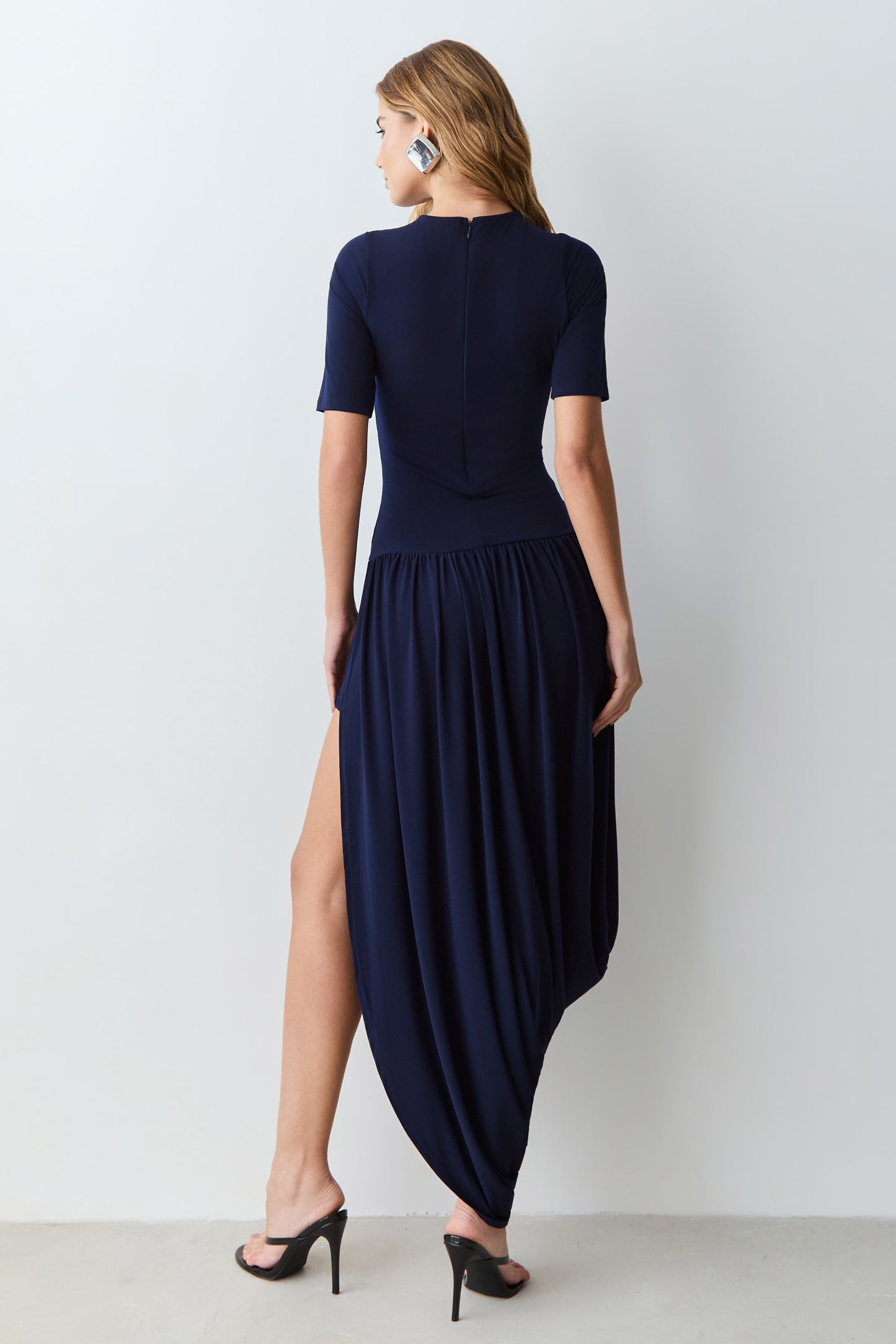 VESTIDO MIDI MANGA CURTA SAIA COM CAIMENTO BALONE AZUL ECLIPSE