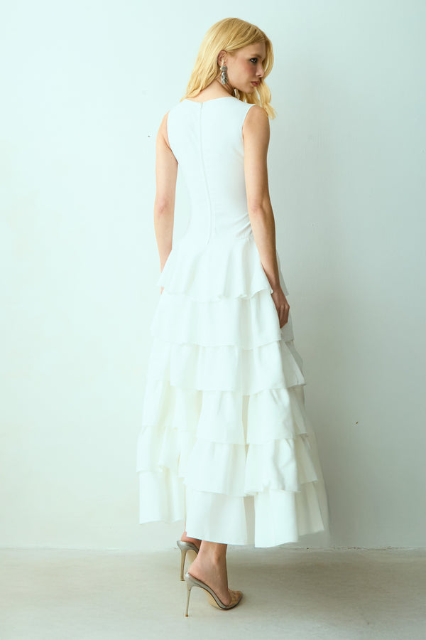 VESTIDO MIDI ALONGADO COM BABADOS E VOLUME SAIA OFF WHITE