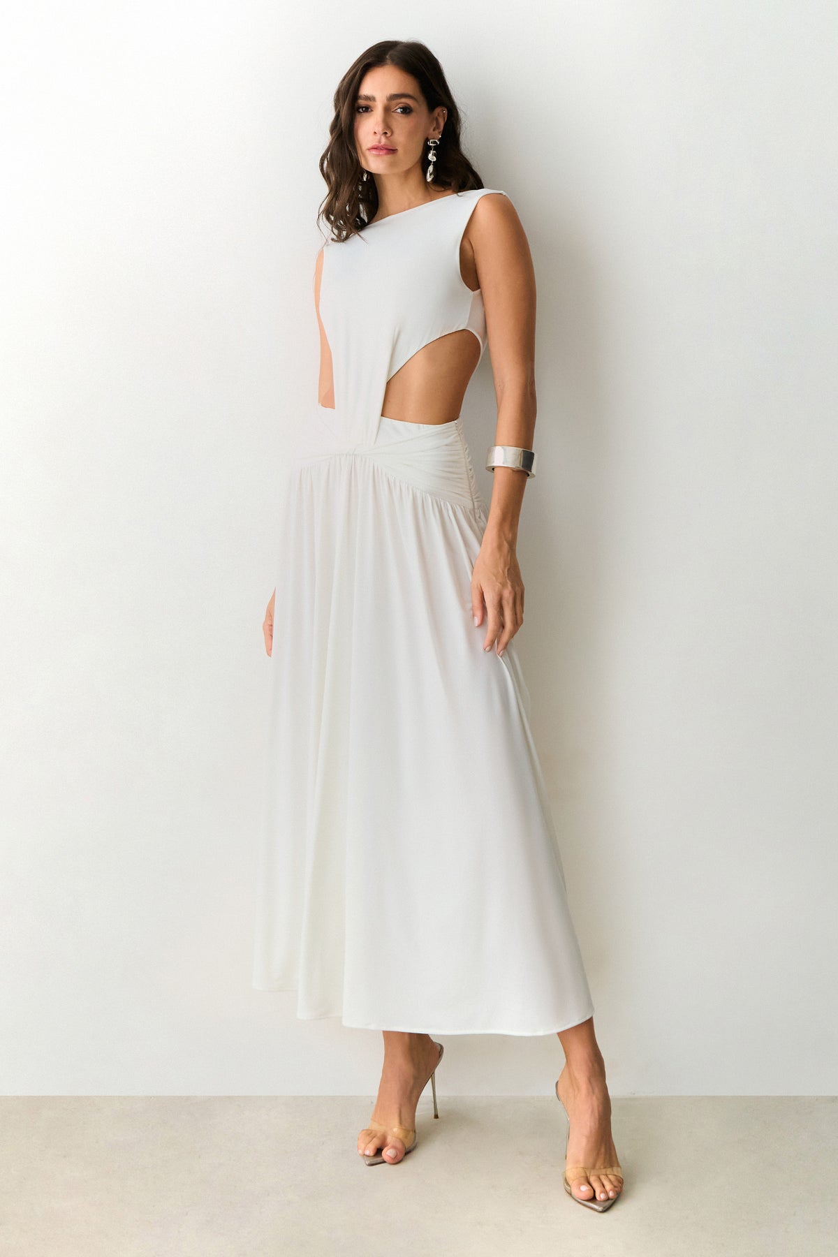 VESTIDO MIDI DECOTE V COSTAS E ABERTURAS LATERAIS OFF WHITE