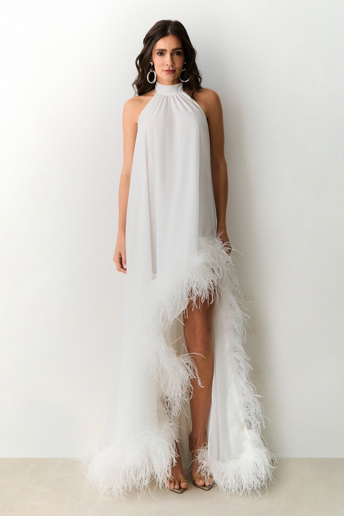 VESTIDO MULLET BARRA ASSIMETRICA E AMARRACO PESCOCO OFF WHITE