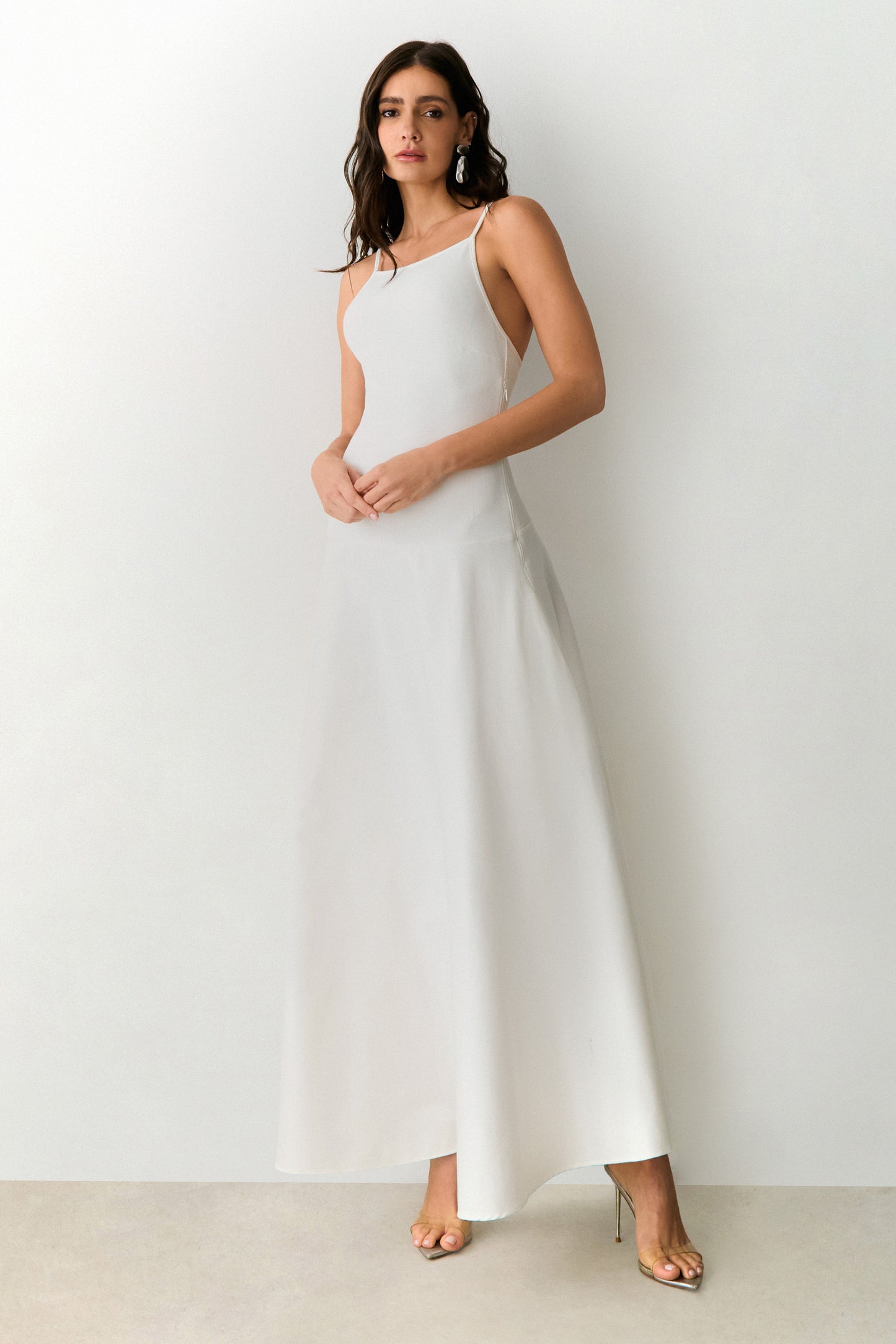 VESTIDO MIDI COSTAS ABERTAS E SAIA COM VOLUME OFF WHITE