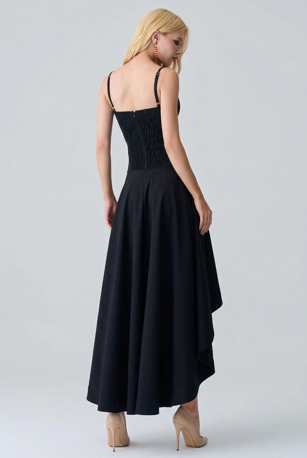 VESTIDO MULLET ACINTURADO COM BARRA AMPLA ALCA FINA PRETO