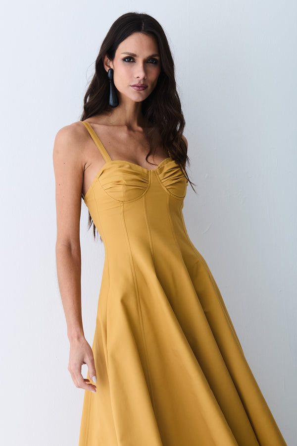 VESTIDO MIDI DRAPEADOS BUSTO E RECORTES PESPONTADOS KAKI MEDIO