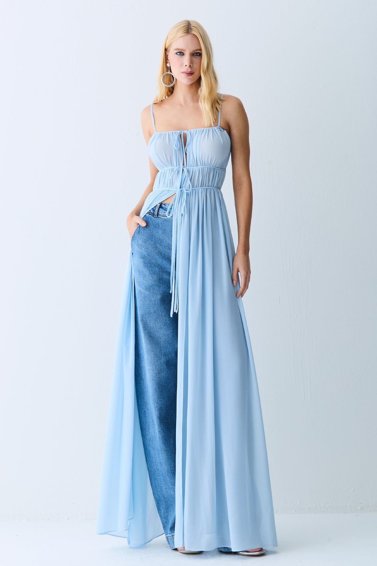 VESTIDO MIDI ALONGADO TUNICA COM AMARRACOES AZUL POLAR