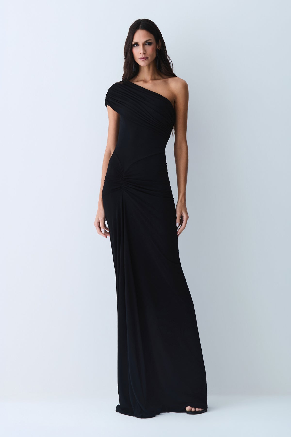 VESTIDO LONGO FRANZIDOS DETALHE FRONTAL UM OMBRO SO PRETO