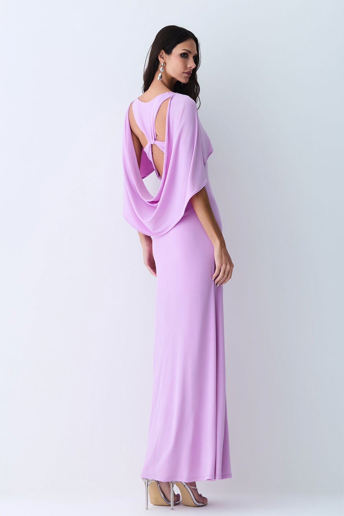 VESTIDO LONGO DECOTE V ABERTURA COSTAS E CAPA ORQUIDEA