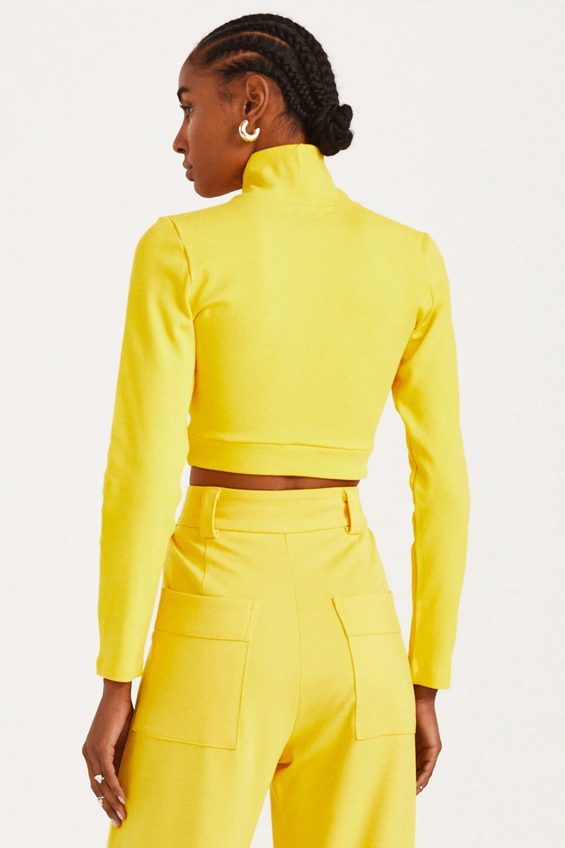 CROPPED MANGA LONGA GOLA ALTA AMARELO OURO