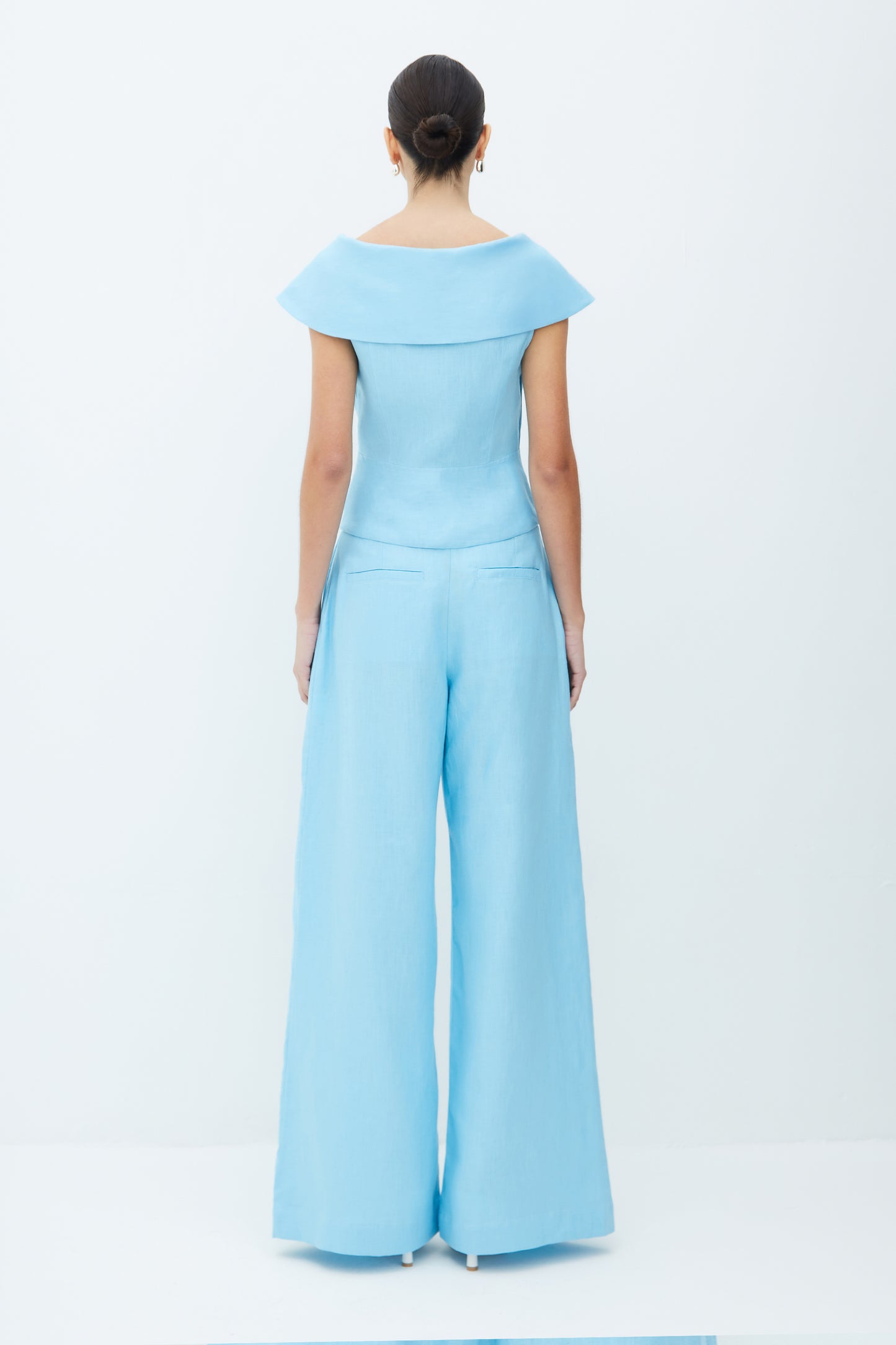 CALÇA PANTALONA ALFAIATARIA COM PREGAS FRONTAIS AZUL OCEANO