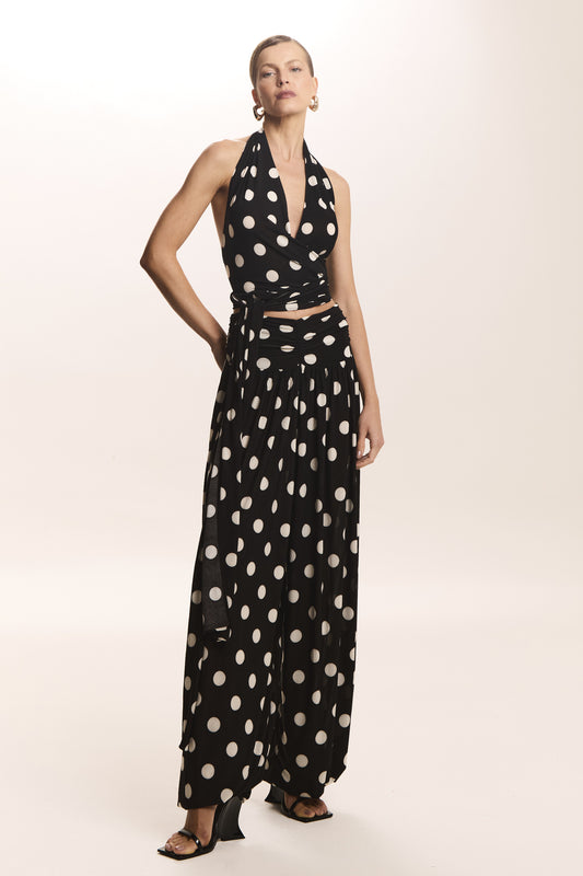 CALÇA JOGGER FLUIDA COM COS FRANZIDO BARRA AJUSTADA PRETO FUNDO PRETO COM OFF WHITE