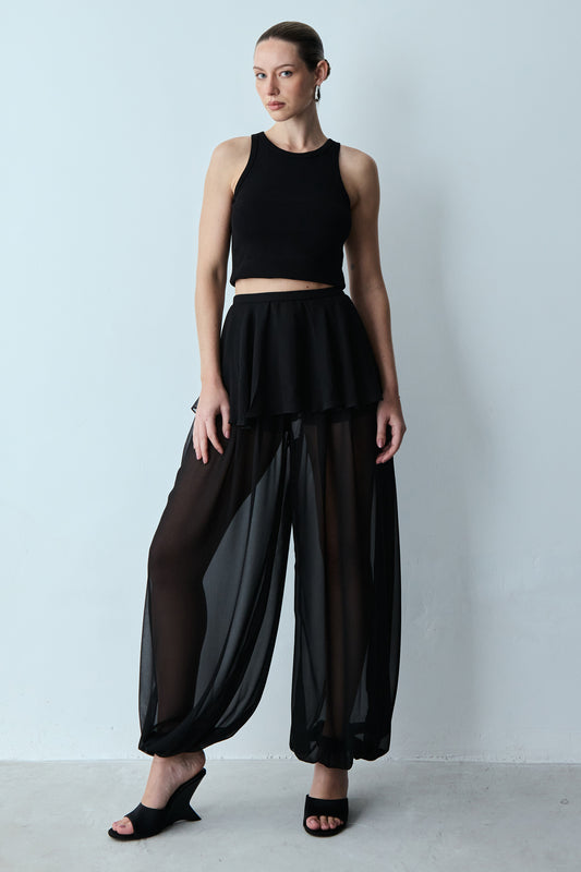 CALÇA BALONÊ COM SAIA SOBREPOSTA PRETO
