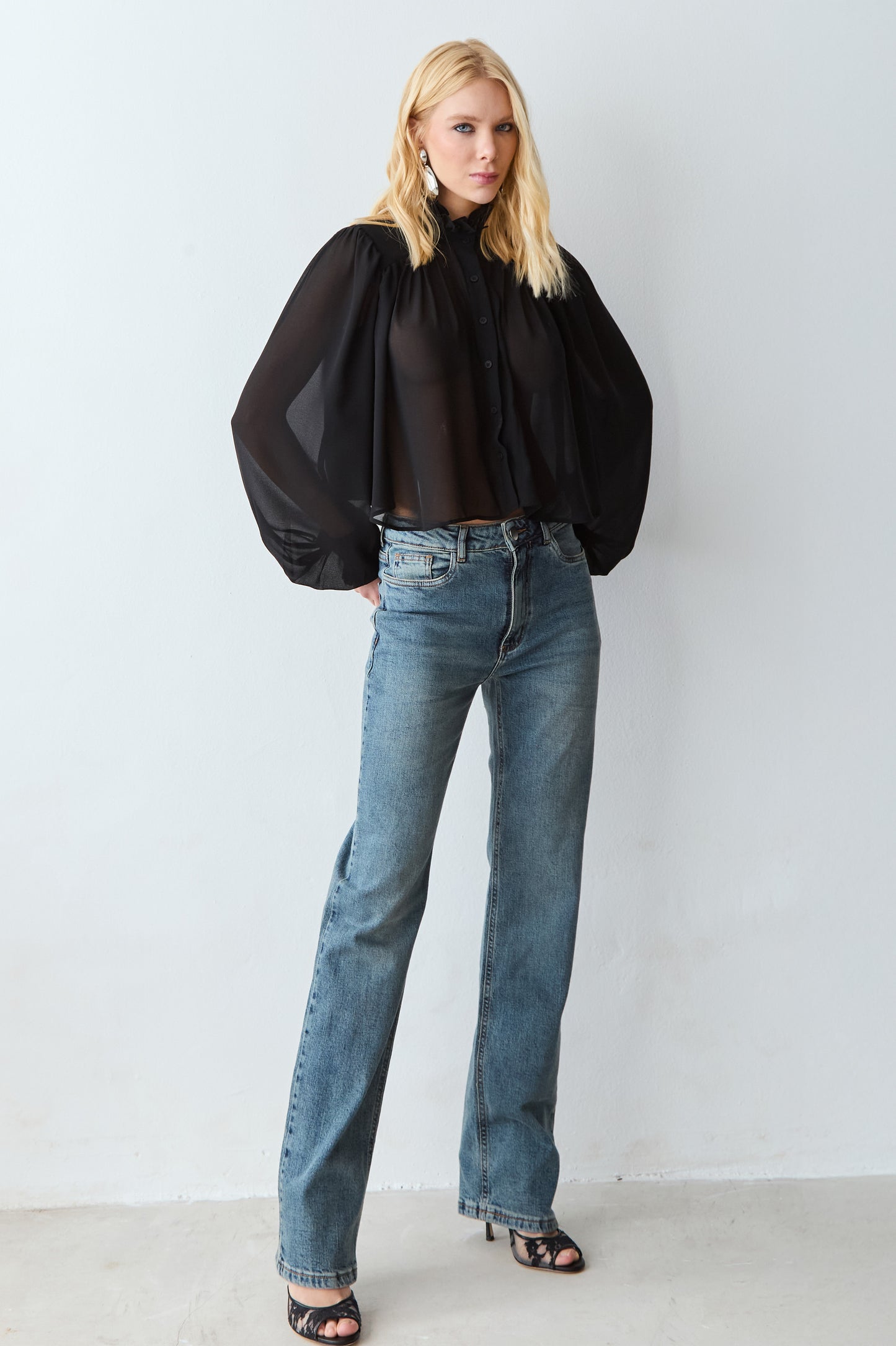 CALCA RETA JEANS CINTURA MEDIA AZUL JEANS VINTAGE