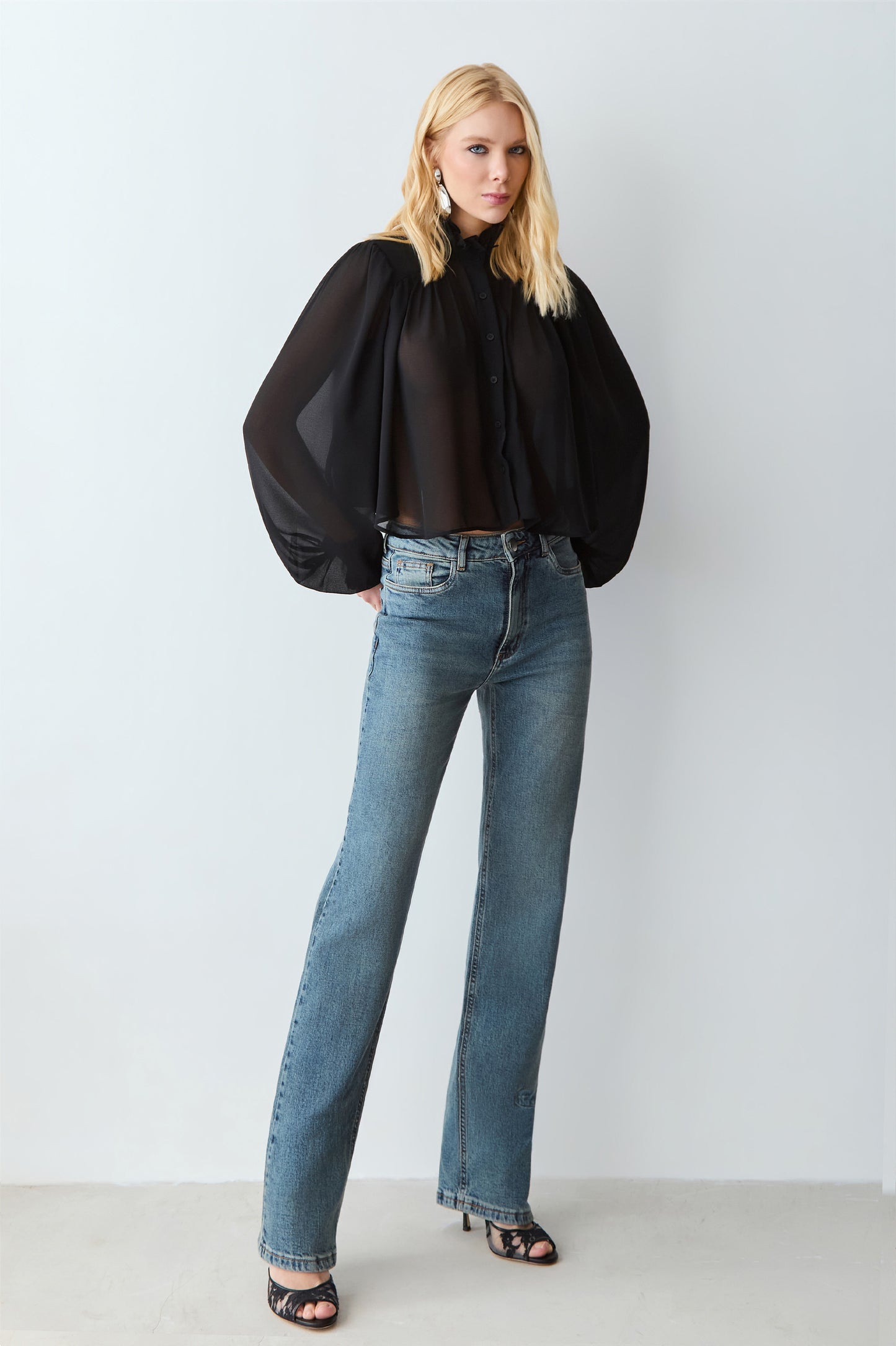 CALCA RETA JEANS CINTURA MEDIA AZUL JEANS VINTAGE