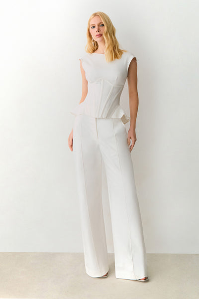CALCA RETA COM FRISO FRONTAL E BOLSO COSTAS OFF WHITE